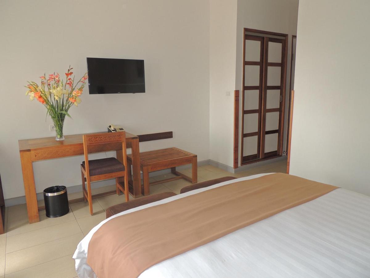 Plumeria Hotel Antsirabe Εξωτερικό φωτογραφία